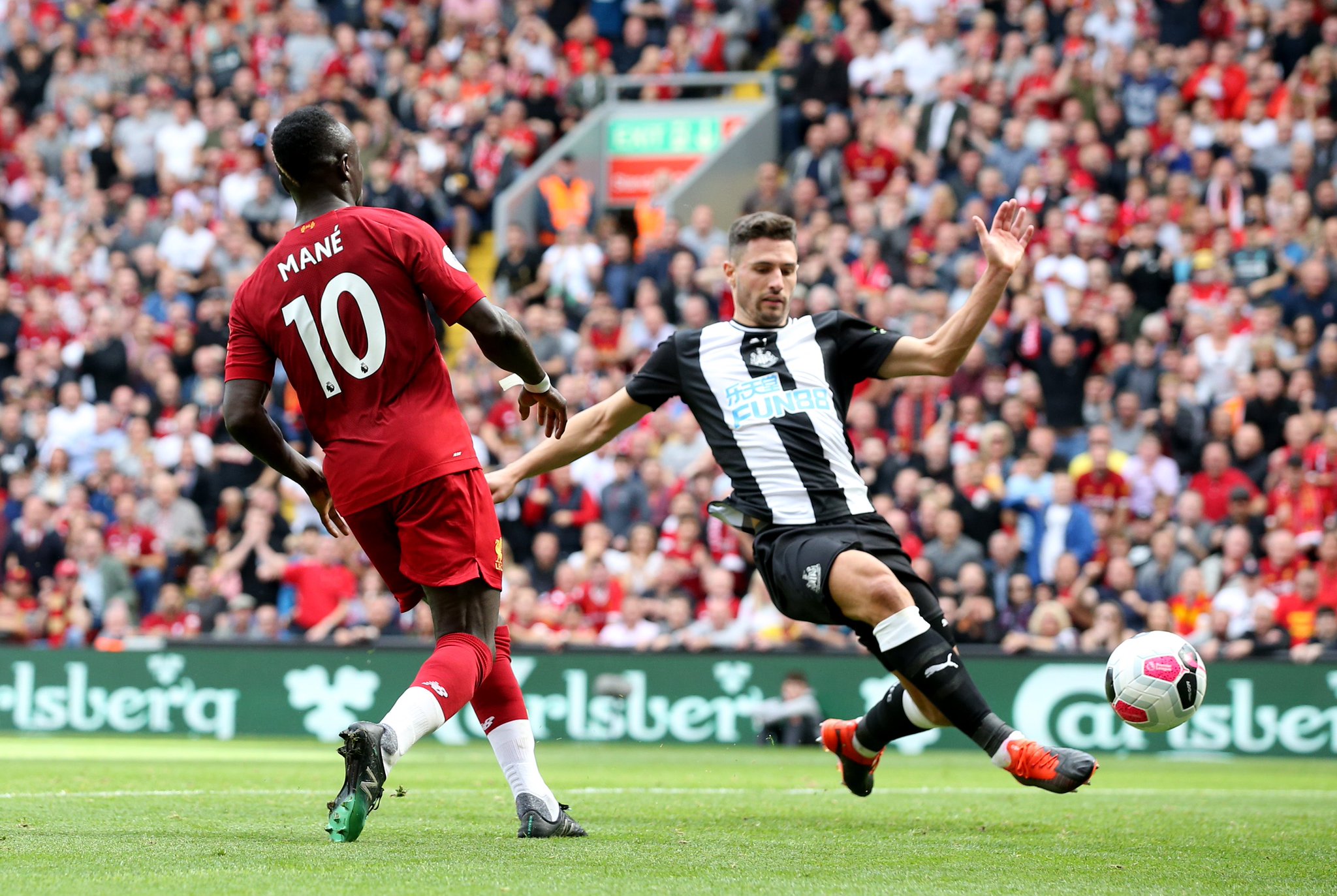 发挥了至关 发挥了至关